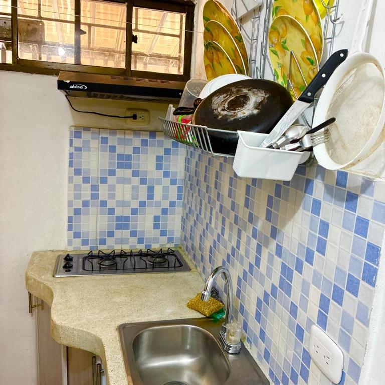 APARTAMENTO Y HABITACIONES RODADERO NISSi - Triple Room with Private Bathroom - 5