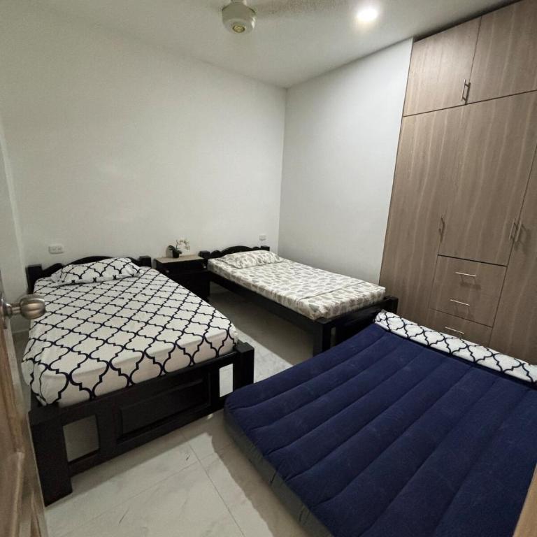Comfortable spacious House near Av Primera and downtown - Casa de 3 dormitorios - 22