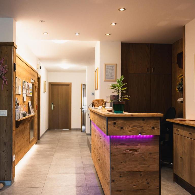 Residence Condor - Doppel-/Zweibettzimmer mit Balkon - 40