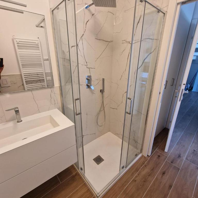 Attico Panoramico Follonica Centro - Appartamento con 2 Camere da Letto - 4