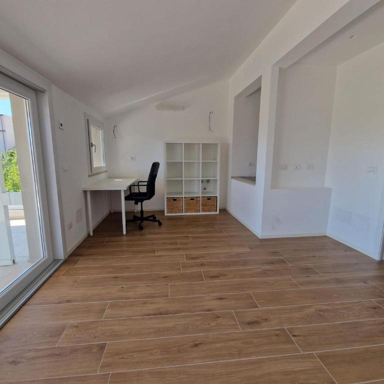 Attico Panoramico Follonica Centro - Appartamento con 2 Camere da Letto - 9