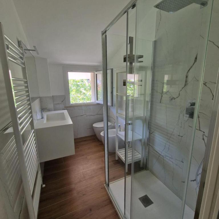 Attico Panoramico Follonica Centro - Appartamento con 2 Camere da Letto - 12