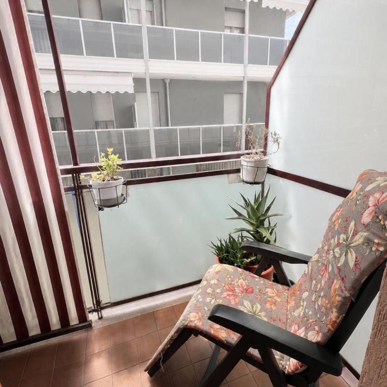 Double Room with Private Bathroom 6 Minutes from the Sea - Ampia Camera Matrimoniale/Doppia con Letti Singoli - 2