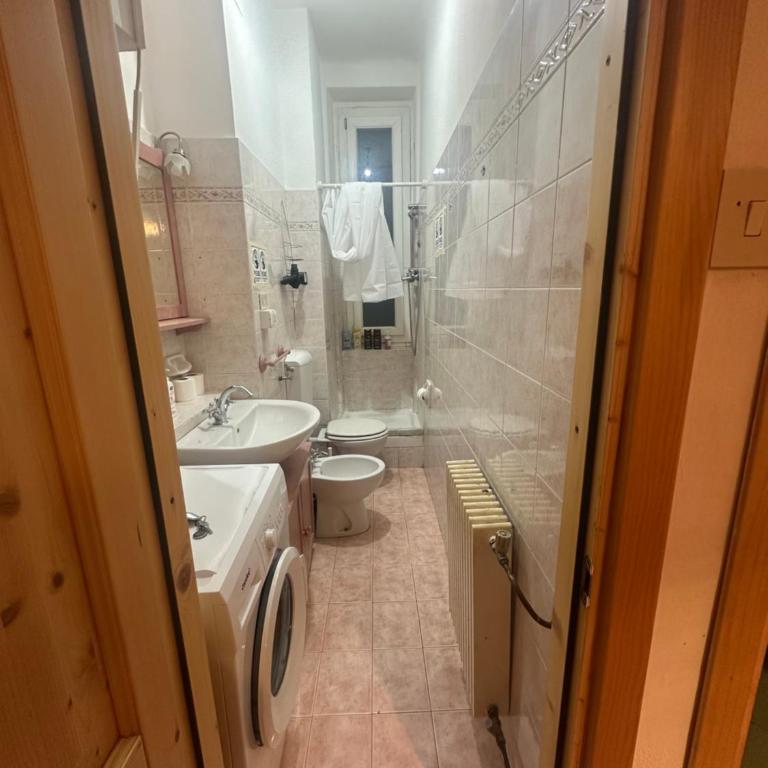 Near Center Entire 2 Bedroom Apartment - Appartamento con 2 Camere da Letto - 2
