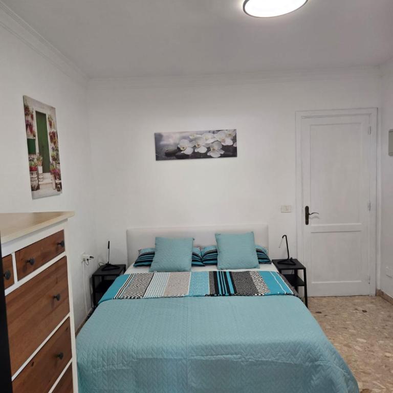 Eddy's Marina View - One-Bedroom Apartment - 6