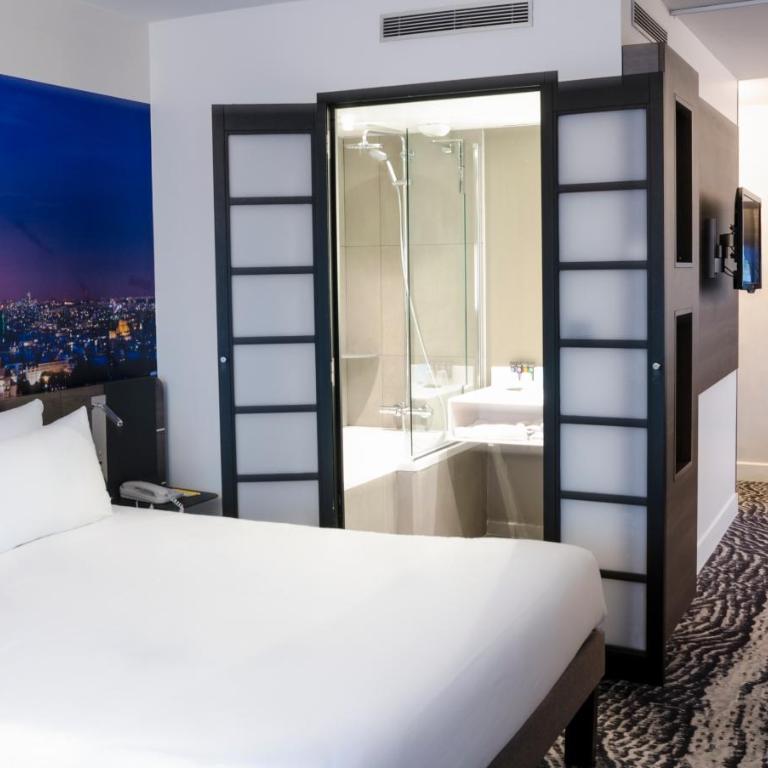 Novotel Paris 14 Porte d'Orléans - Camera Queen Executive con Divano 2 Posti - Vista Parigi - 7