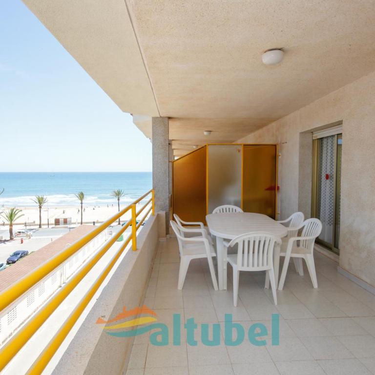 Edificio Esmeralda - Apartamento de 2 dormitorios con terraza - 11