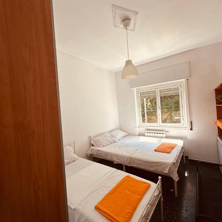 NearCity Center Reach Entire 3 Bedroom House - Appartamento con 3 Camere da Letto - 7