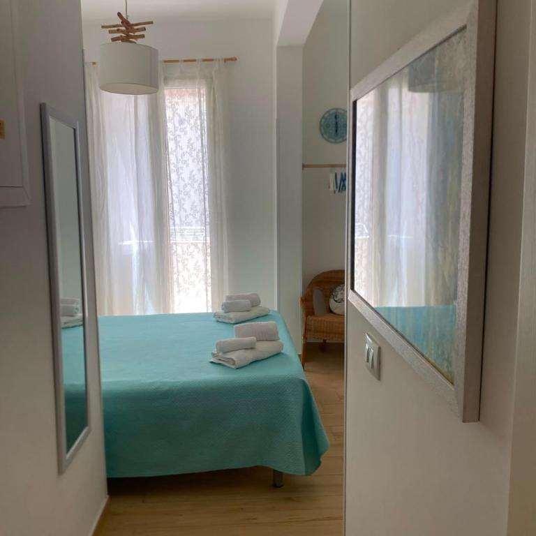 Casa Mamà - Camera Matrimoniale con Bagno Privato - 13