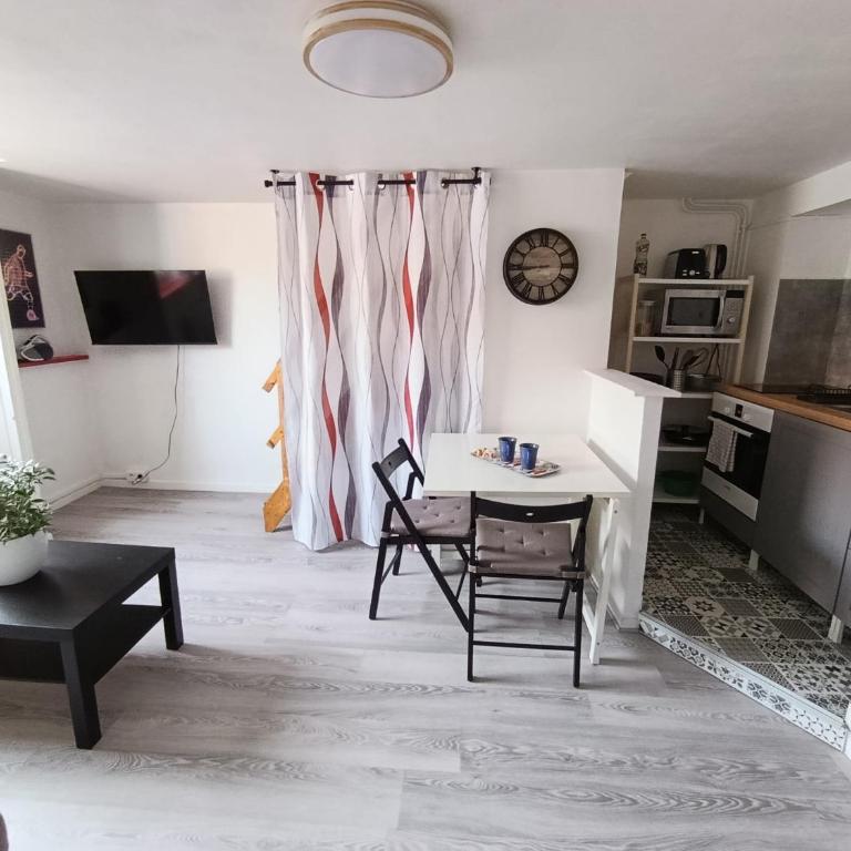 Duplex lumineux- Vauban - centre à pied - Apartment mit 1 Schlafzimmer - 2