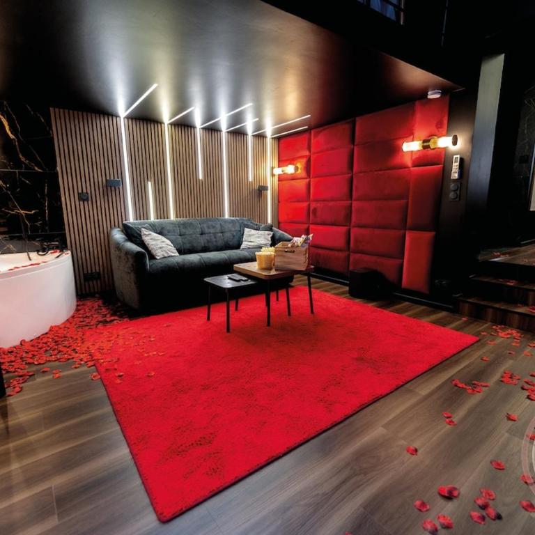 Cinéma Room - Appartement en Duplex - 44