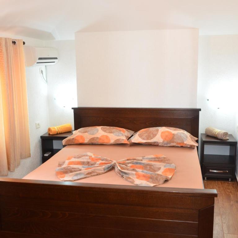 Villa Marinero - Two-Bedroom Apartment - 12