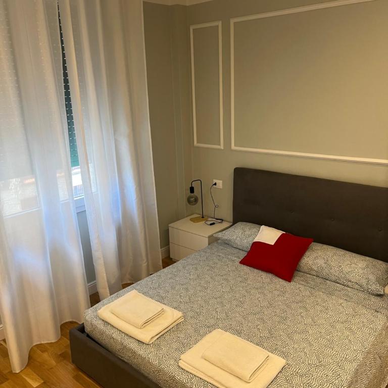 Residenza Claudia - Steps from the Tram - Appartamento con 2 Camere da Letto e Balcone - 5
