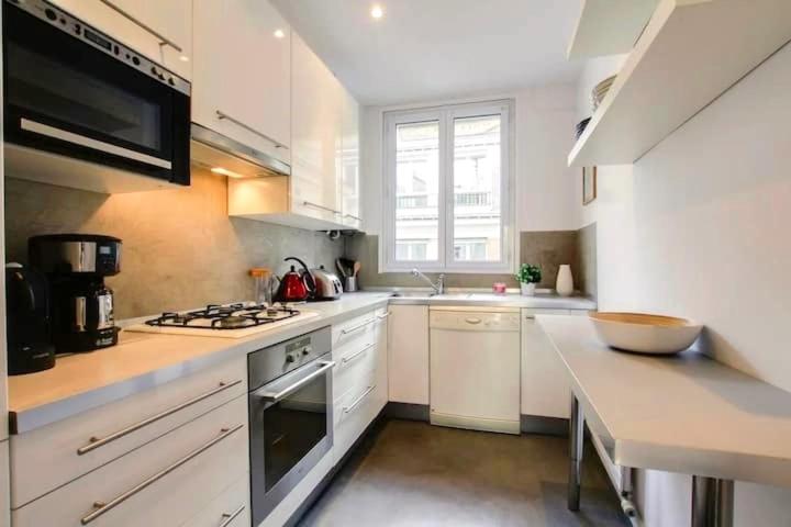Appartement Champs-Elysées - Three-Bedroom Deluxe Apartment - 7