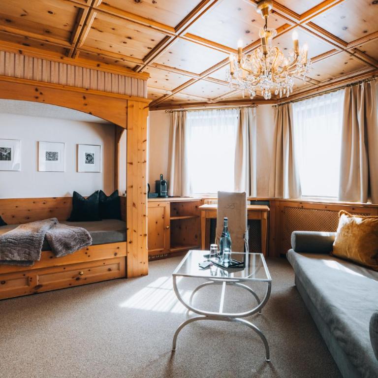 Hotel Bergwelt - Suite mit Kingsize-Bett - 2