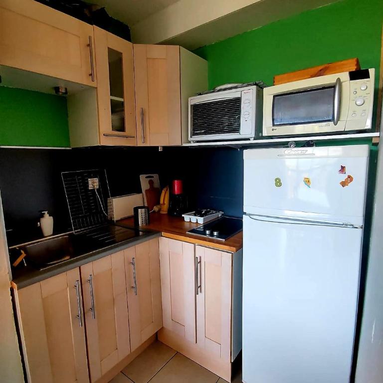 Logement lumineux avec vue panoramique - One-Bedroom Apartment - 5