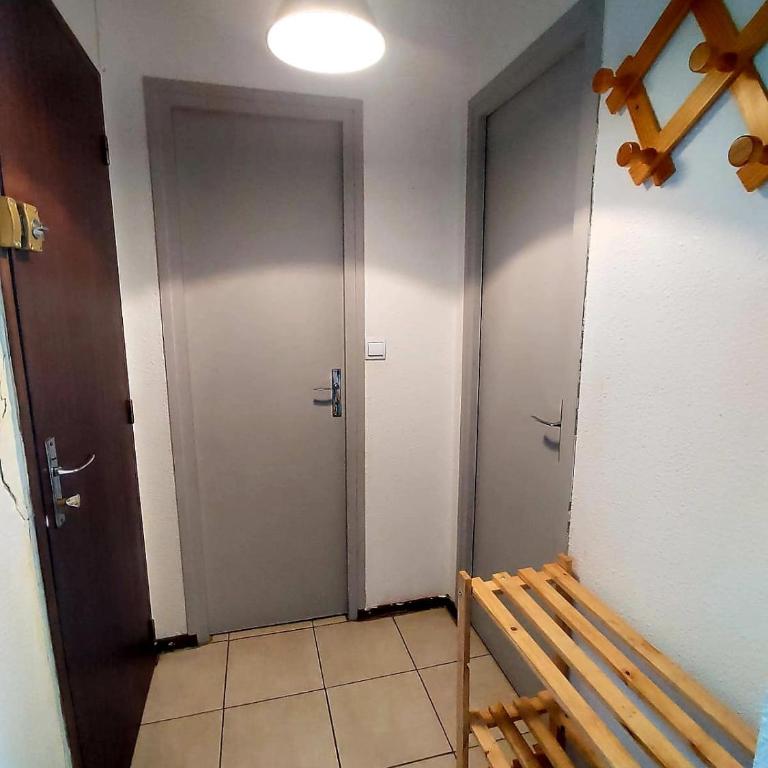 Logement lumineux avec vue panoramique - One-Bedroom Apartment - 14
