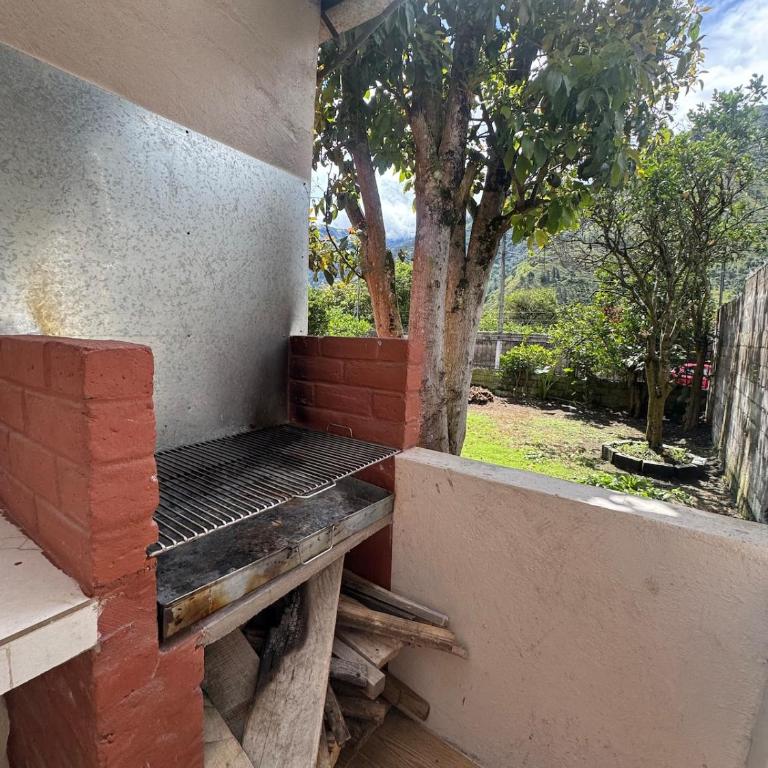 Spacious house with BBQ, patio & mountain views - Casa de 2 dormitorios - 4