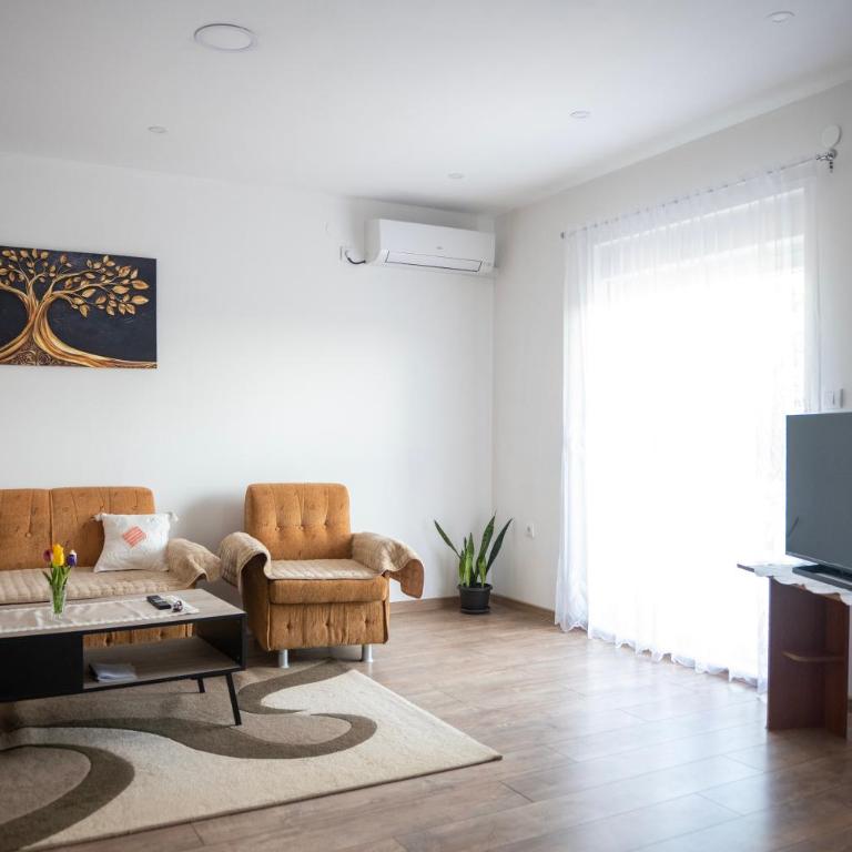 Spacious Family Apartment - 2 Bedrooms & Private Garage - Apartman sa 2 Spavaće Sobe - 6