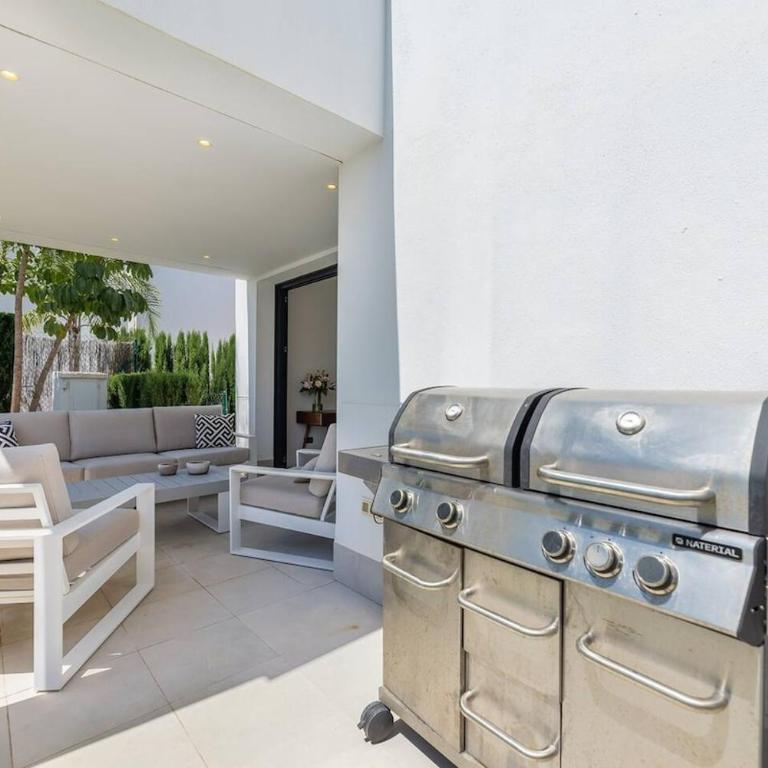 Golf-Front Villa Private Pool Sleeps 8 - Apartment - 33