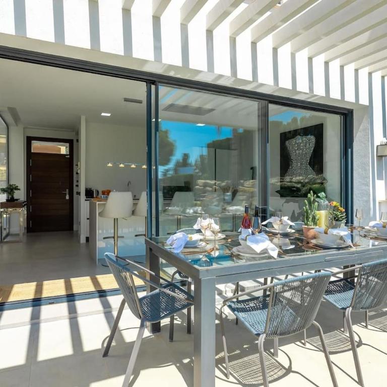 Golf-Front Villa Private Pool Sleeps 8 - Apartment - 35