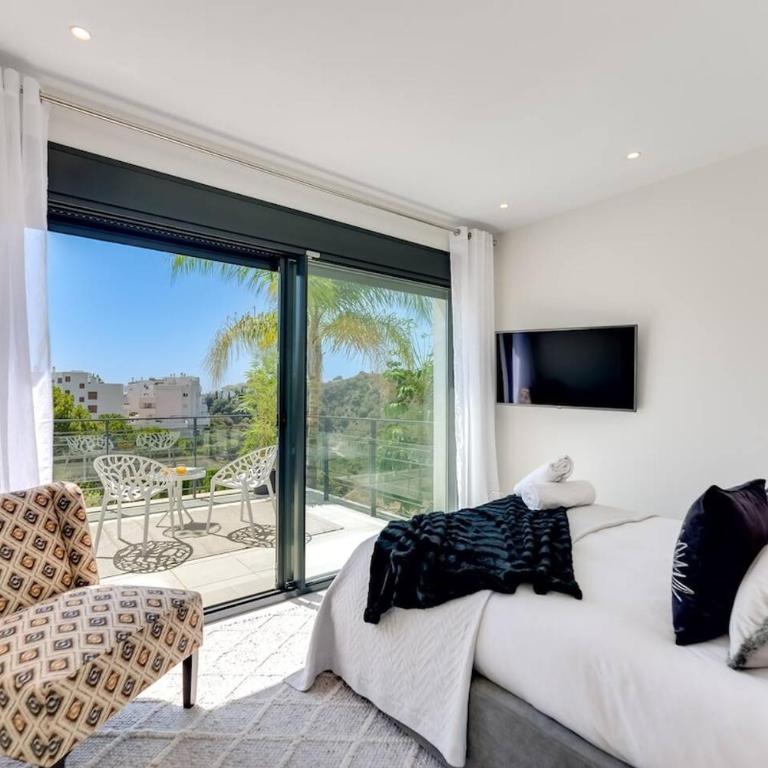 Golf-Front Villa Private Pool Sleeps 8 - Apartment - 46