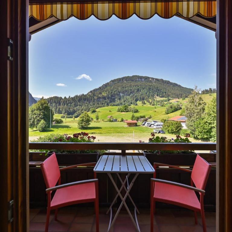 Haus Sonnenwinkel 2-Raum-Wohnung Alpchalet - Apartment mit Balkon - 11