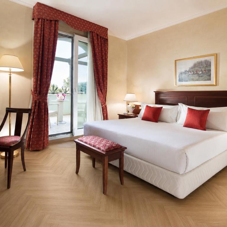 Hotel De Londres - Camera Matrimoniale Premium con Vista Mare e Accesso Spa - 3