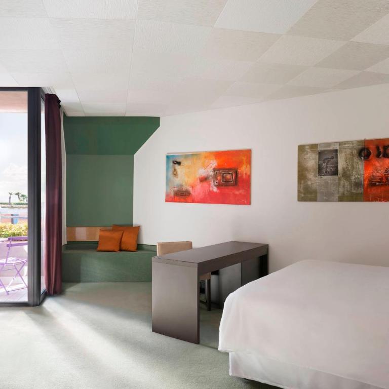 Four Points by Sheraton Catania Hotel - Deluxe Double - 1