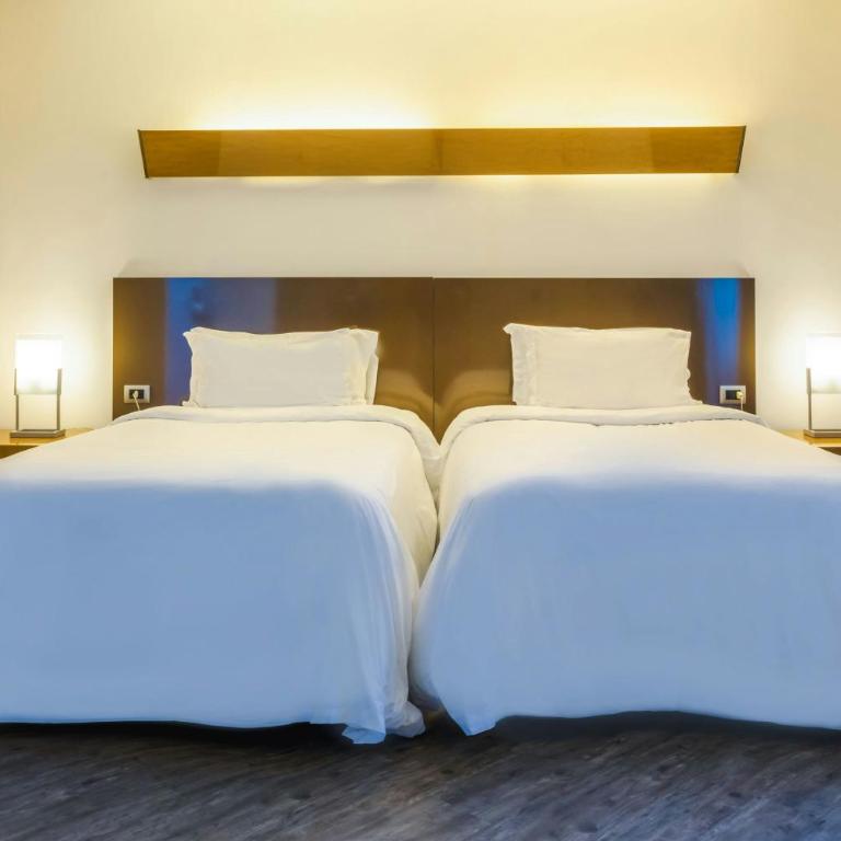 Four Points by Sheraton Catania Hotel - Deluxe Twin - 8