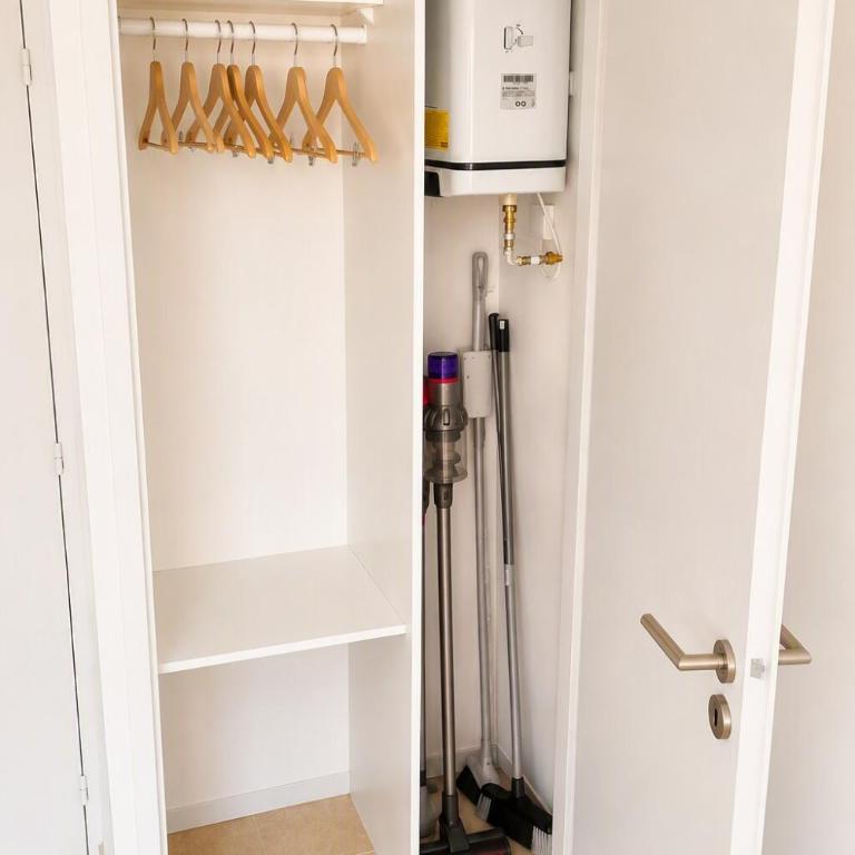 Studio rénové-clim-Terrasse & Parking- 3min plage - Studio-Apartment mit Balkon - 4