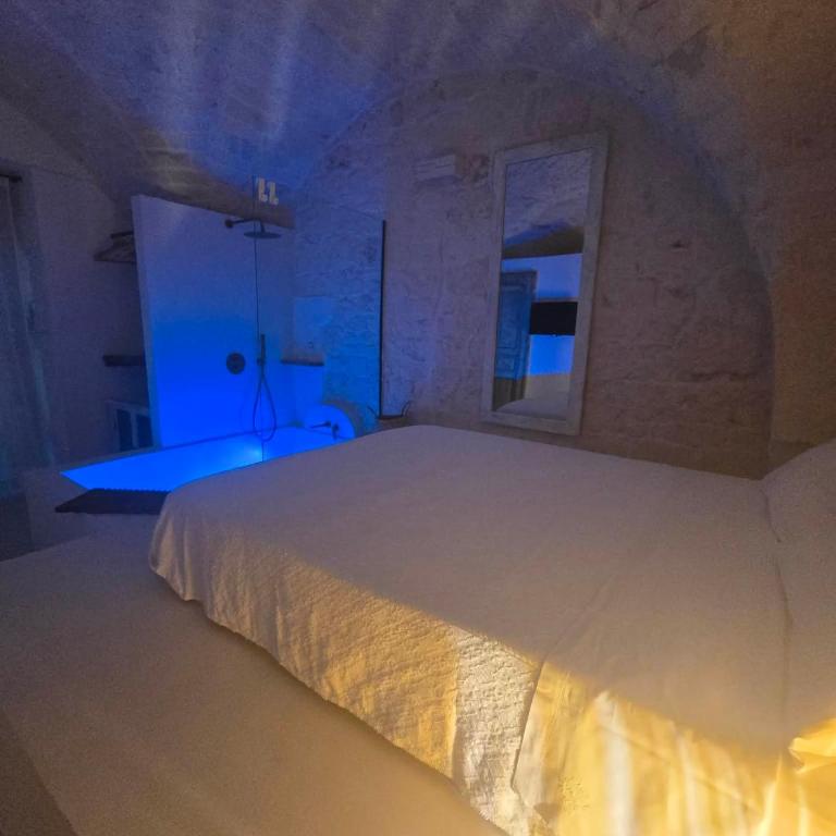 Amantía suites Jacuzzi Ostuni - Monolocale Matrimoniale Deluxe - 7