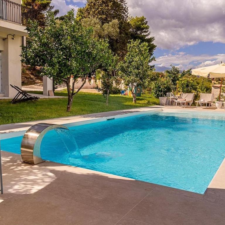 Casa Musica Suite in a villa with a panoramic swimming pool - One-Bedroom House - 13