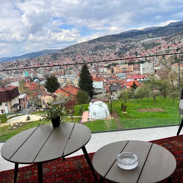Urban Oasis Sarajevo - Panoramic View near Old Town - Apartman sa 3 Spavaće Sobe i Balkonom - 27
