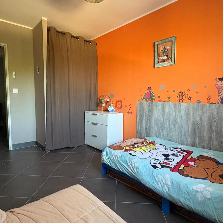 Maison avec piscine à proximité de la cité - Villa - 8