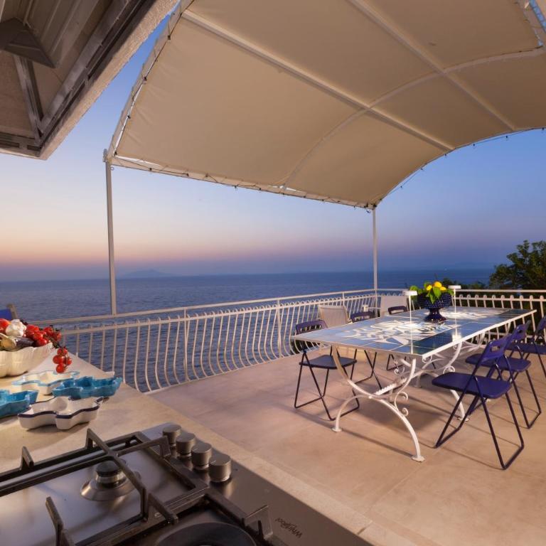 AMORE RENTALS - Villa Domus Franca - Villa con Vista Mare - 46