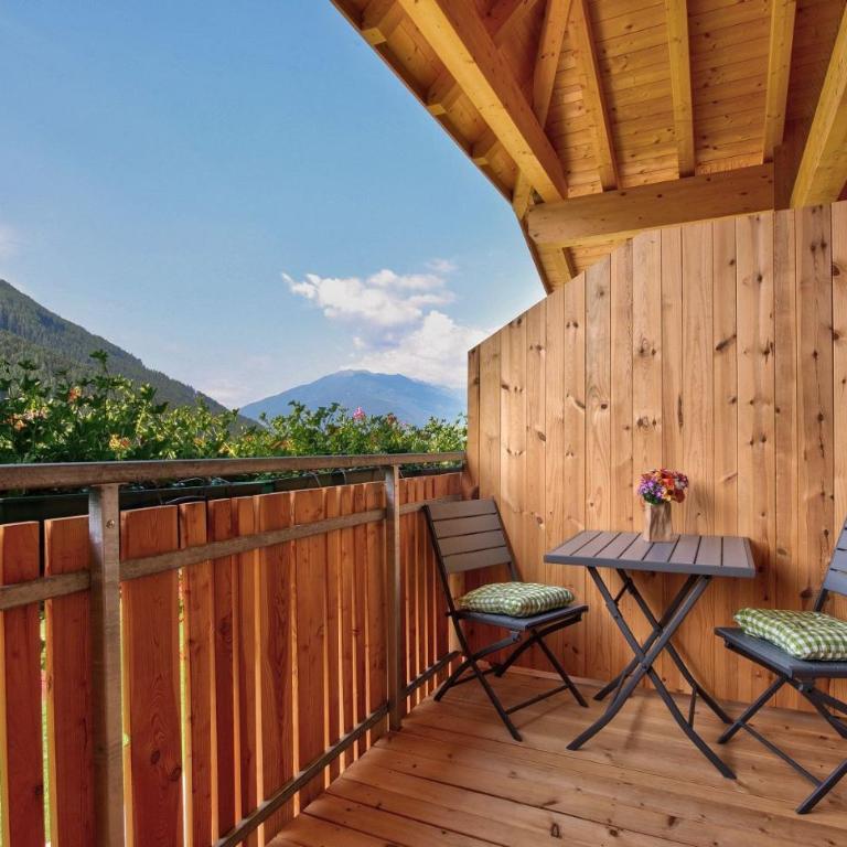 Kreuzplonhof Apt Dorfblick - Two-Bedroom Deluxe Apartment with Garden View - 19