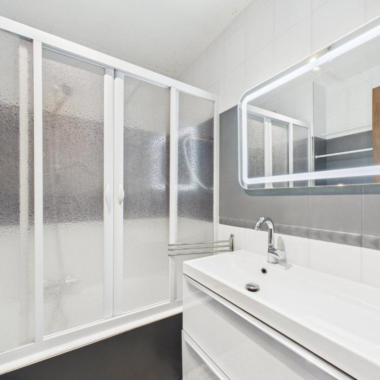 Appartement lumineux avec terrasse, parking et WIFI aux Gets - FR-1-623-126 - Appartamento - 14