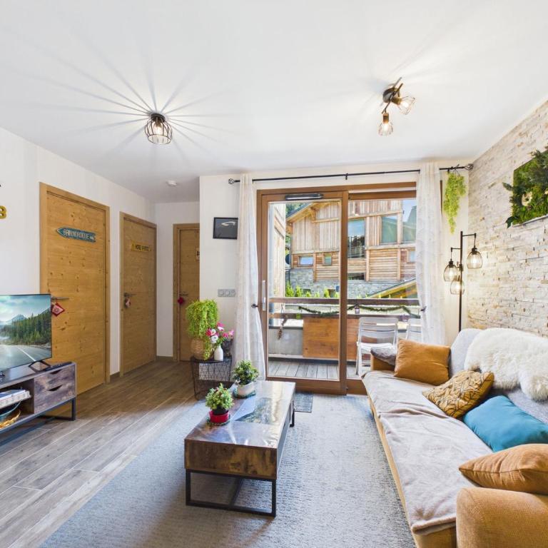 Moderne appartement 4 pers avec balcon sud, parking et WiFi - à 200m des pistes et navette - FR-1-623-255 - Appartement - 1