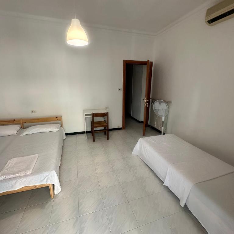 Principe Station Cozy Rooms Near Center shared bathroom - Camera Tripla - 3