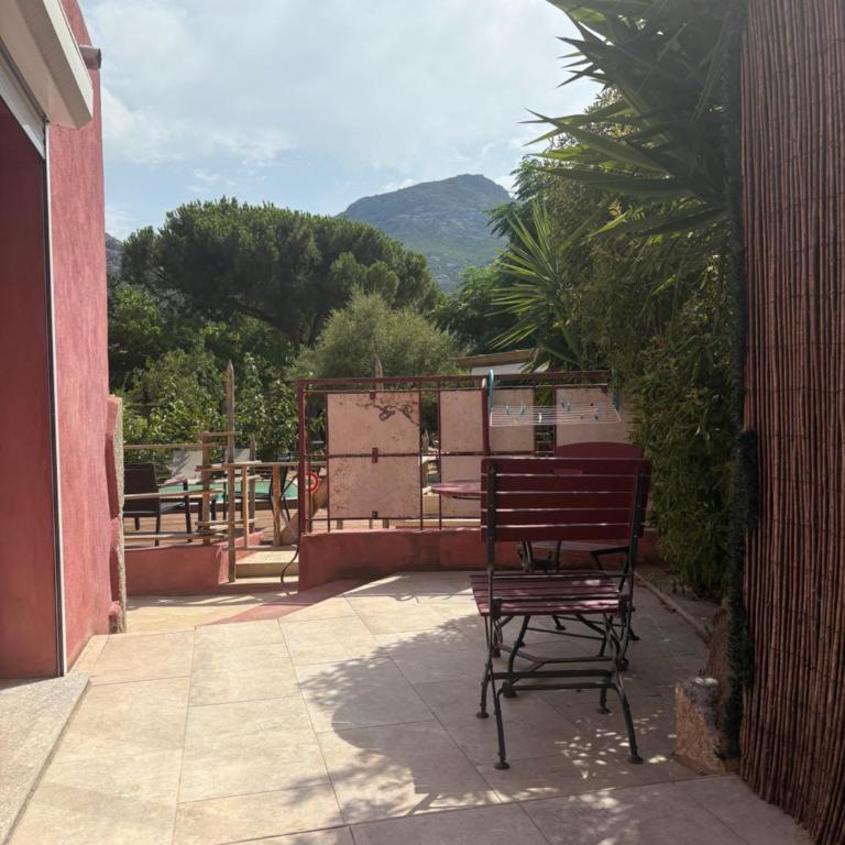 Casa di Floumy - Chambre Double - Vue sur Jardin - 37