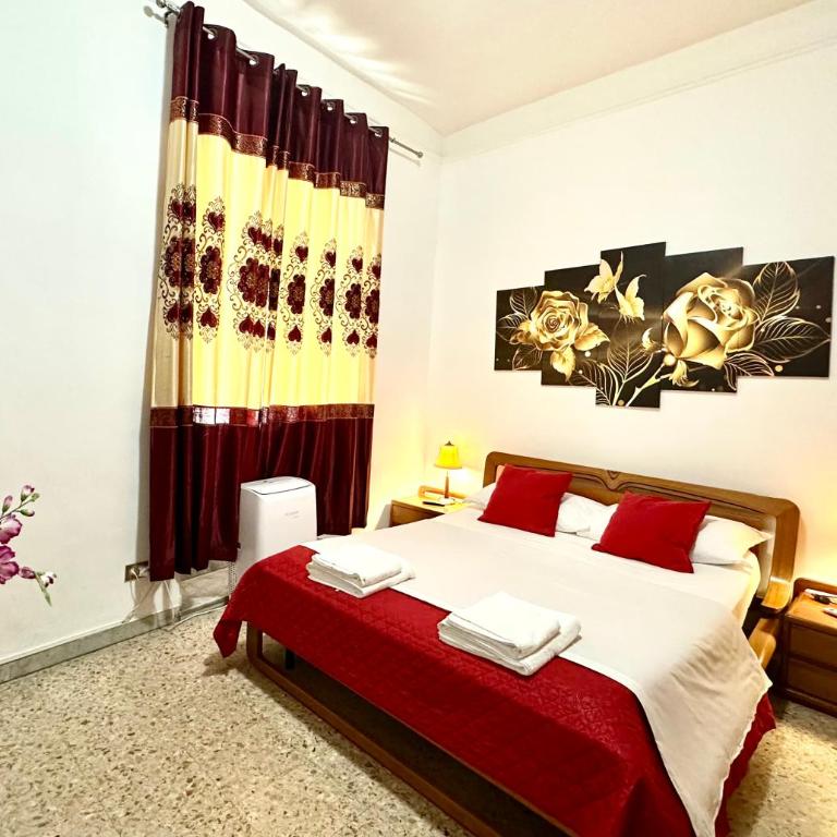COLOSSEUM LUXURY ROOM - Four-Bedroom House - 2