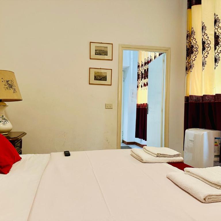 COLOSSEUM LUXURY ROOM - Four-Bedroom House - 3