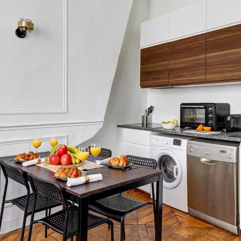 BnBNova - 1BR - Heart of Le Marais - Apartment - 10