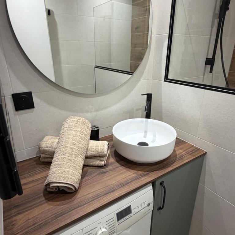 Magnifique 2 pièces avec vue sur le Lac - Appartement 1 Chambre - 8