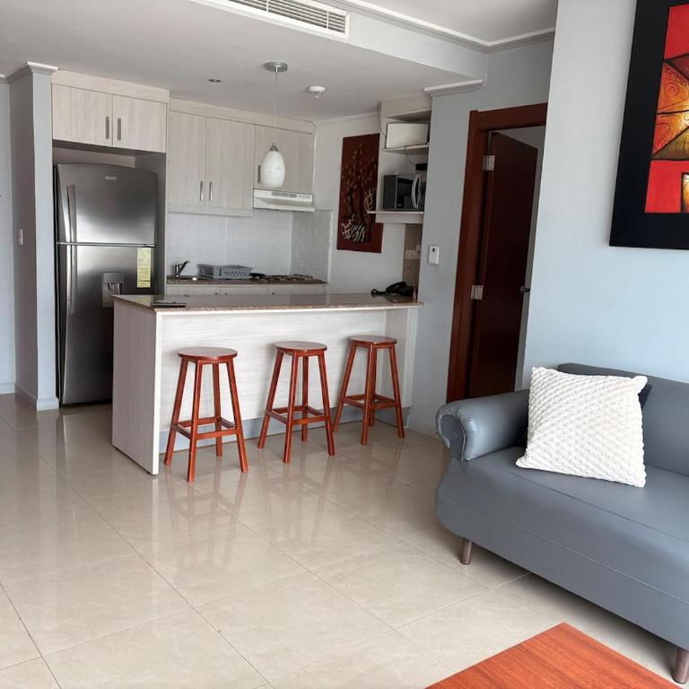 Suite in Puerto Santa Ana with views of the river and Las Peñas - Apartamento de 2 dormitorios - 3