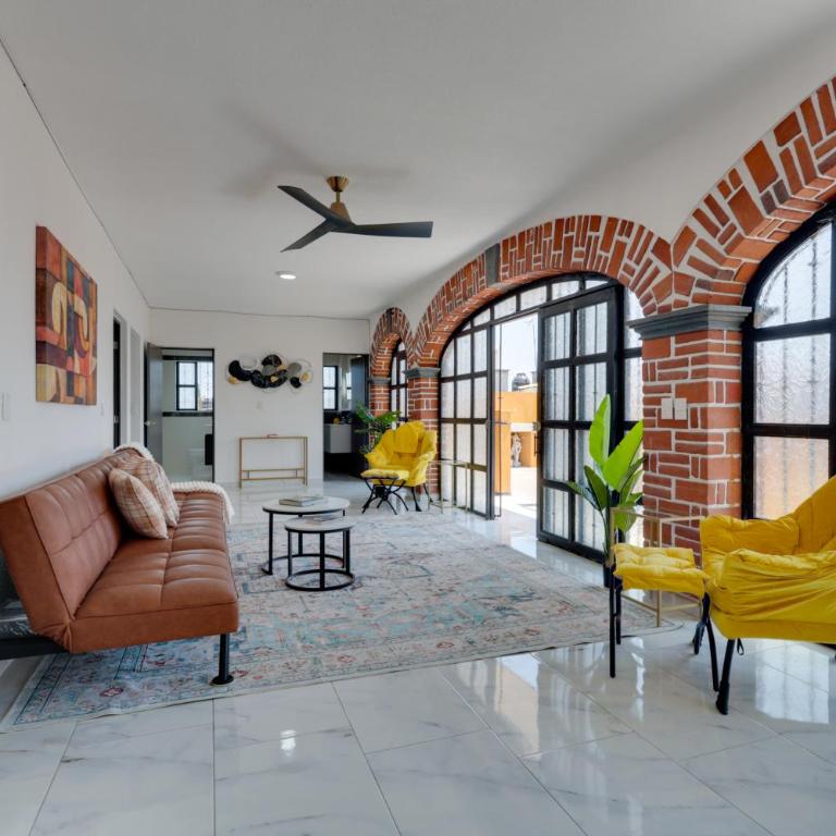 Stylish & Spacious Unit w/ Deck in Cuernavaca - Casa - 6
