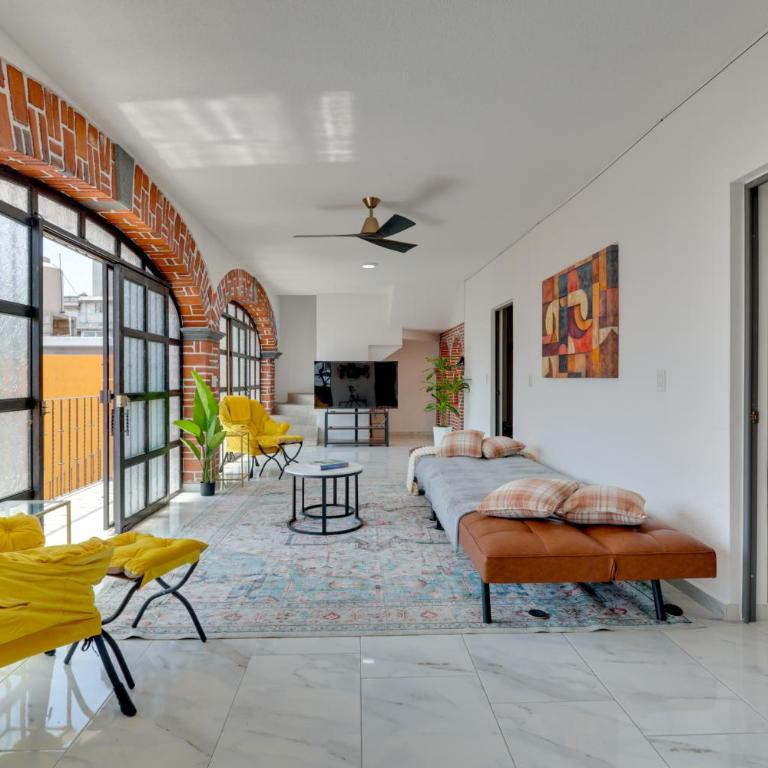 Stylish & Spacious Unit w/ Deck in Cuernavaca - Casa - 9