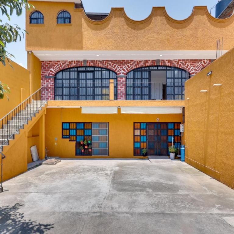 Stylish & Spacious Unit w/ Deck in Cuernavaca - Casa - 35