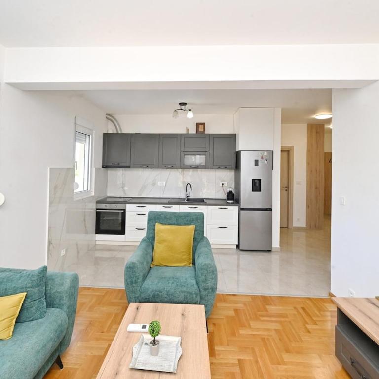 VAB Apartment - Two-Bedroom Apartment with Terrace - 6